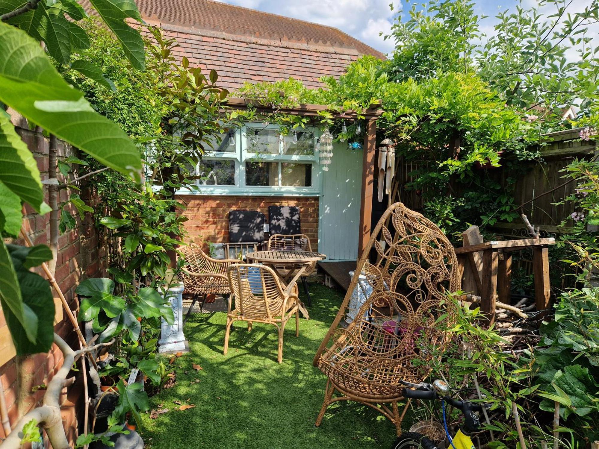 Lotus Pod House Homestay Horsell Exterior foto